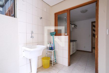 Casa de condomínio à venda com 130m², 3 quartos e 2 vagasÁrea de Serviço