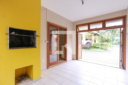 Casa de condomínio à venda com 130m², 3 quartos e 2 vagasChurrasqueira