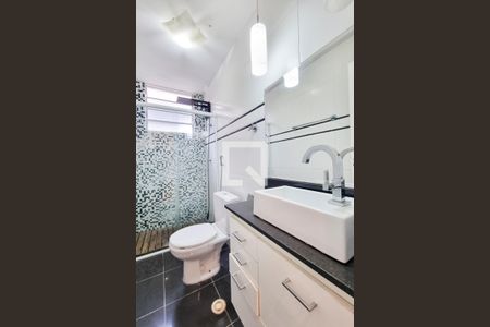Apartamento para alugar com 54m², 2 quartos e 1 vaga Apartamento para alugar com 54m², 2 quartos e 1 vagaBanheiro