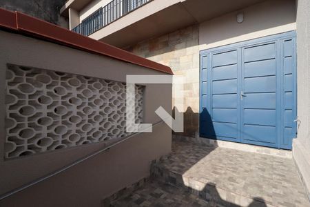 Entrada de kitnet/studio para alugar com 1 quarto, 30m² em Parque Peruche, São Paulo