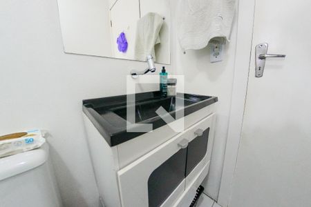 Casa à venda com 86m², 2 quartos e 2 vagas Casa à venda com 86m², 2 quartos e 2 vagasBanheiro