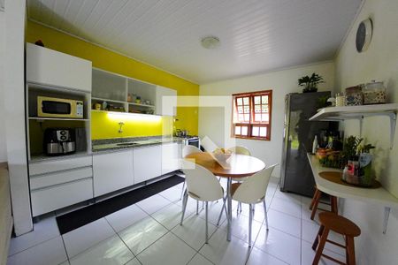 Casa à venda com 86m², 2 quartos e 2 vagas Casa à venda com 86m², 2 quartos e 2 vagasCozinha