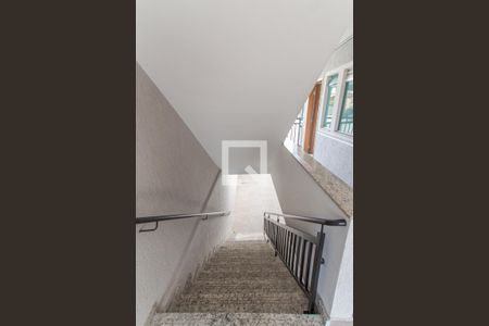 Apartamento para alugar com 40m², 2 quartos e sem vagaEscada