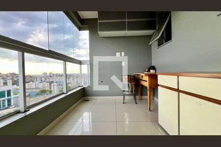 Varanda de apartamento à venda com 3 quartos, 112m² em Buritis, Belo Horizonte