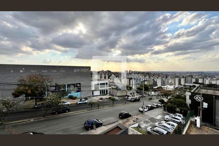 Varanda vista de apartamento à venda com 3 quartos, 112m² em Buritis, Belo Horizonte