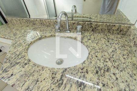 Apartamento para alugar com 104m², 3 quartos e 3 vagas Apartamento para alugar com 104m², 3 quartos e 3 vagasBanheiro da Suíte