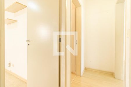 Apartamento para alugar com 104m², 3 quartos e 3 vagas Apartamento para alugar com 104m², 3 quartos e 3 vagasCorredor do apartamento
