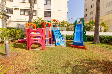 Apartamento para alugar com 104m², 3 quartos e 3 vagas Apartamento para alugar com 104m², 3 quartos e 3 vagasÁrea comum - Playground