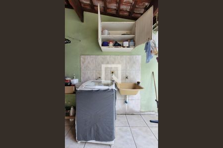 Casa à venda com 300m², 3 quartos e 4 vagas Casa à venda com 300m², 3 quartos e 4 vagasLavanderia