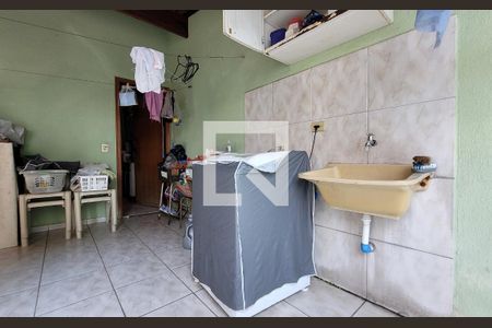 Casa à venda com 300m², 3 quartos e 4 vagas Casa à venda com 300m², 3 quartos e 4 vagasLavanderia