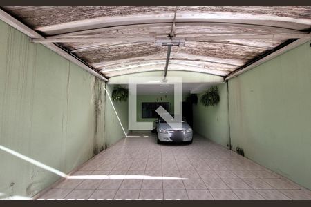 Casa à venda com 300m², 3 quartos e 4 vagas Casa à venda com 300m², 3 quartos e 4 vagasGaragem
