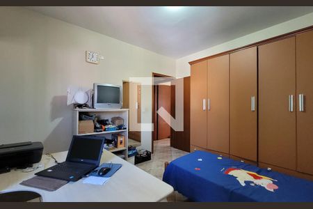 Casa à venda com 300m², 3 quartos e 4 vagas Casa à venda com 300m², 3 quartos e 4 vagasSuíte 2