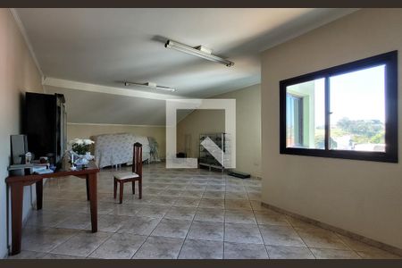 Casa à venda com 300m², 3 quartos e 4 vagas Casa à venda com 300m², 3 quartos e 4 vagasSala 2