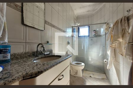 Casa à venda com 300m², 3 quartos e 4 vagas Casa à venda com 300m², 3 quartos e 4 vagasBanheiro da suíte 3