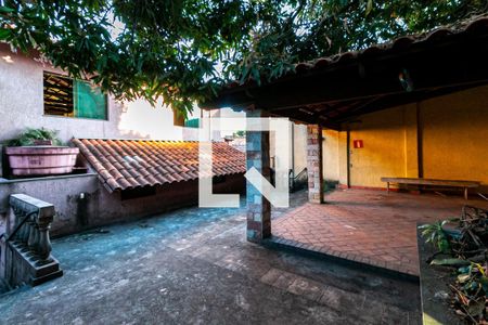 Casa à venda com 484m², 2 quartos e 4 vagasÁrea Externa
