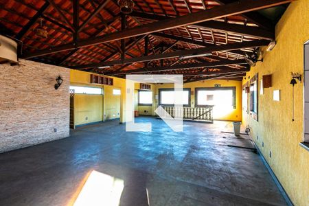 Casa à venda com 484m², 2 quartos e 4 vagasÁrea Externa