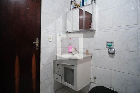 Casa à venda com 217m², 4 quartos e 2 vagasBanheiro 1