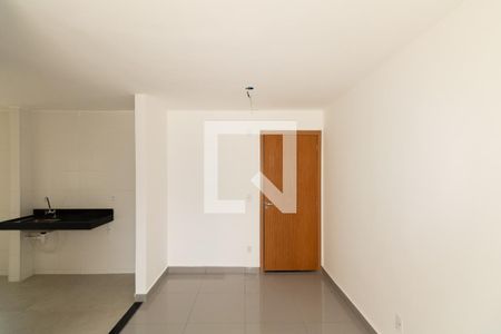 Sala de apartamento para alugar com 2 quartos, 48m² em Inhoaíba, Rio de Janeiro