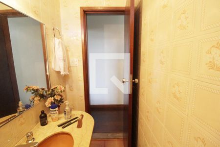 Casa para alugar com 450m², 4 quartos e 4 vagasBanheiro Social