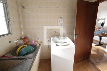 Casa para alugar com 450m², 4 quartos e 4 vagasÁrea de Serviço