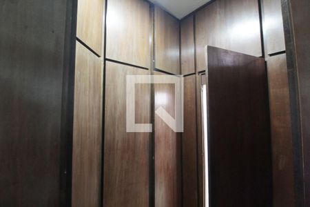 Casa para alugar com 450m², 4 quartos e 4 vagasCloset da suíte 3