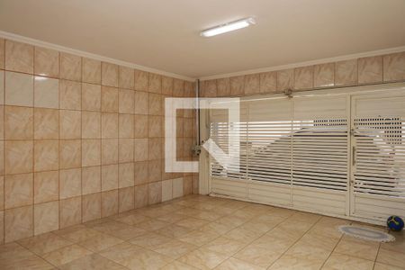 Casa à venda com 144m², 3 quartos e 2 vagasQuintal