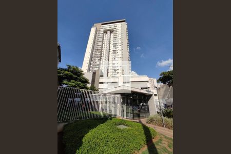 Apartamento para alugar com 100m², 2 quartos e 2 vagasFachada