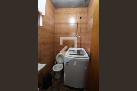 Casa à venda com 150m², 4 quartos e 2 vagasBanheiro 3