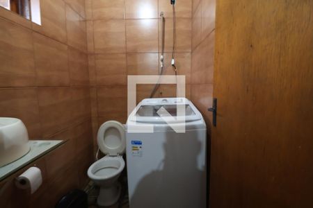 Casa à venda com 150m², 4 quartos e 2 vagasBanheiro 3