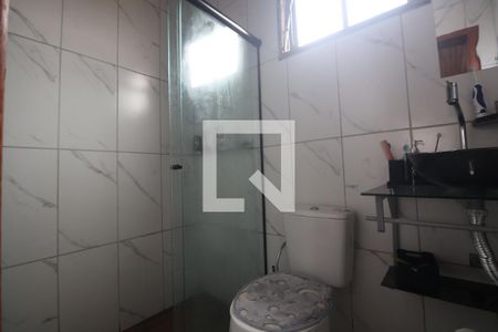 Casa à venda com 150m², 4 quartos e 2 vagasBanheiro 2