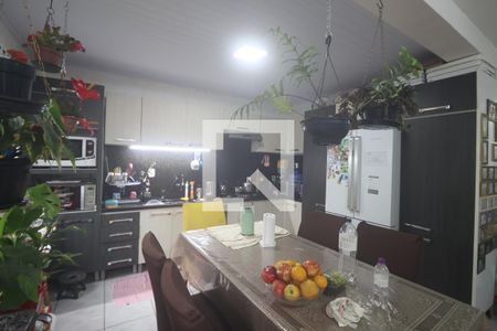 Casa à venda com 150m², 4 quartos e 2 vagasCozinha