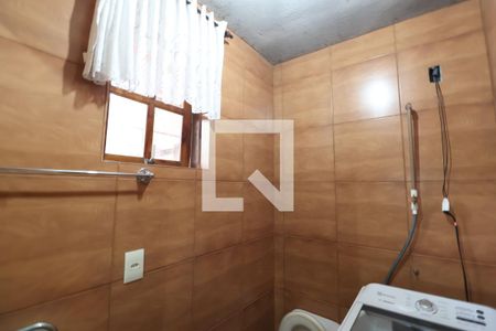 Casa à venda com 150m², 4 quartos e 2 vagasBanheiro 3