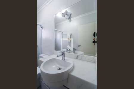 Casa à venda com 123m², 3 quartos e 2 vagasBanheiro