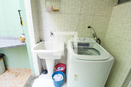 Casa à venda com 123m², 3 quartos e 2 vagasÁrea de Serviço