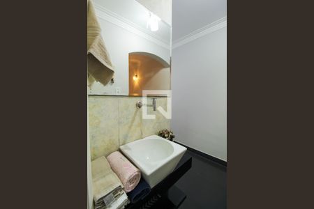 Casa à venda com 123m², 3 quartos e 2 vagasLavabo