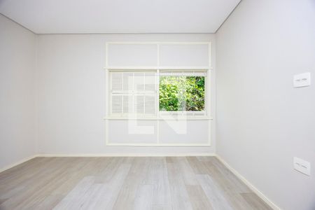 Casa à venda com 140m², 3 quartos e 1 vagaSuíte