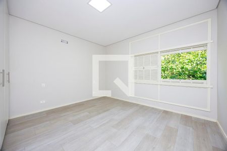 Casa à venda com 140m², 3 quartos e 1 vagaSuíte