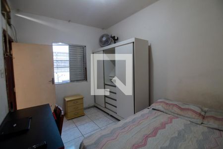 Casa à venda com 120m², 4 quartos e 5 vagasQuarto 2
