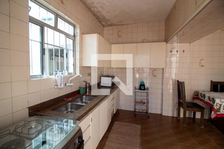 Casa à venda com 120m², 4 quartos e 5 vagasCozinha