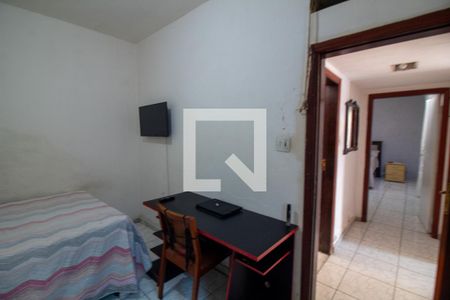 Casa à venda com 120m², 4 quartos e 5 vagasQuarto 2