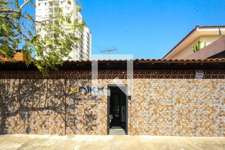 Casa à venda com 300m², 2 quartos e 2 vagasFachada