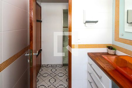 Casa à venda com 300m², 2 quartos e 2 vagasBanheiro
