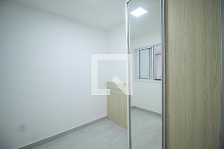 Quarto 1 de apartamento para alugar com 2 quartos, 45m² em Vila Invernada, São Paulo