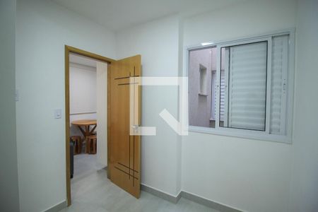 Quarto 1 de apartamento para alugar com 2 quartos, 45m² em Vila Invernada, São Paulo