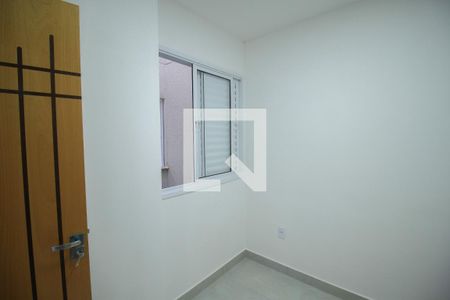 Quarto 1 de apartamento para alugar com 2 quartos, 45m² em Vila Invernada, São Paulo