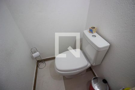 Casa à venda com 105m², 3 quartos e 3 vagas Casa à venda com 105m², 3 quartos e 3 vagasLavabo