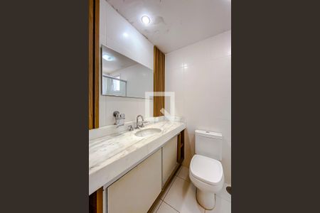 Apartamento para alugar com 101m², 2 quartos e 2 vagasBanheiro da Suíte