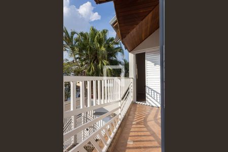 Casa à venda com 355m², 5 quartos e 6 vagasVaranda da Suíte 2