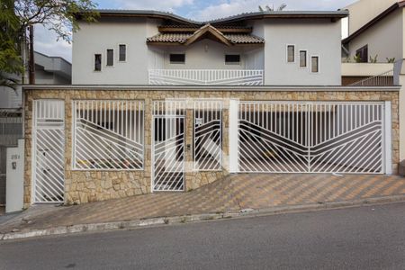 Casa à venda com 355m², 5 quartos e 6 vagasFachada