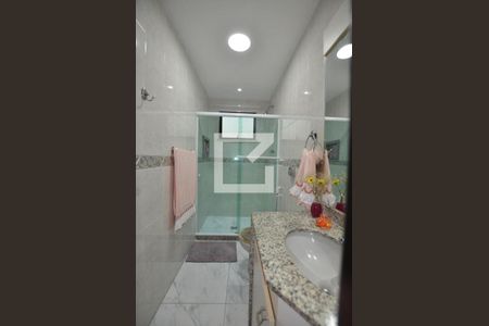 Apartamento à venda com 184m², 4 quartos e 2 vagasBanheiro da Suíte 1